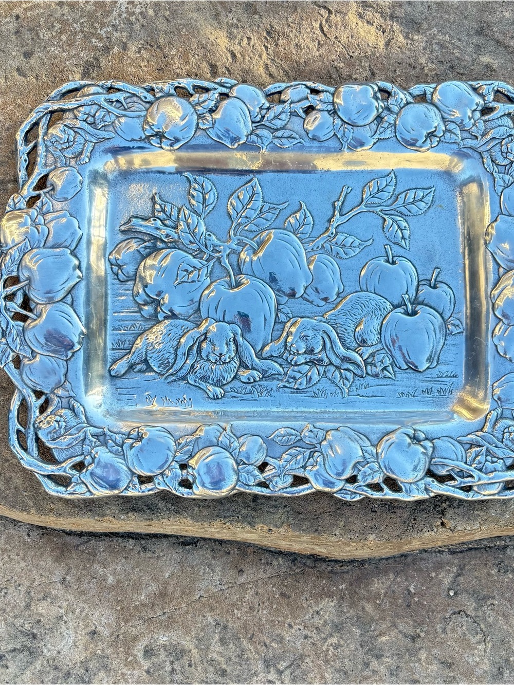 Vintage Arthur Court Pewter Apple Rabbit Tray 1993 Signed Cast Aluminum 18”x14”